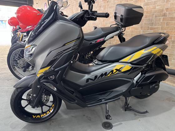 YAMAHA NMAX CONNECTED 160 SE ABS 